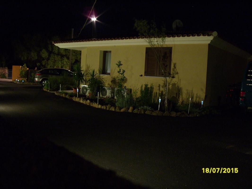 Casadelfaro Con Giardino A Pittulongu 600Metri Dalla Spiaggia Olbia Exteriör bild